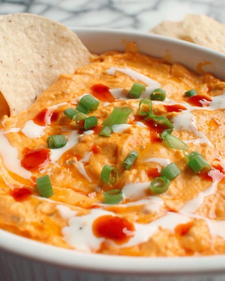Healthy Cottage Cheese Buffalo Chicken Dip Recipe