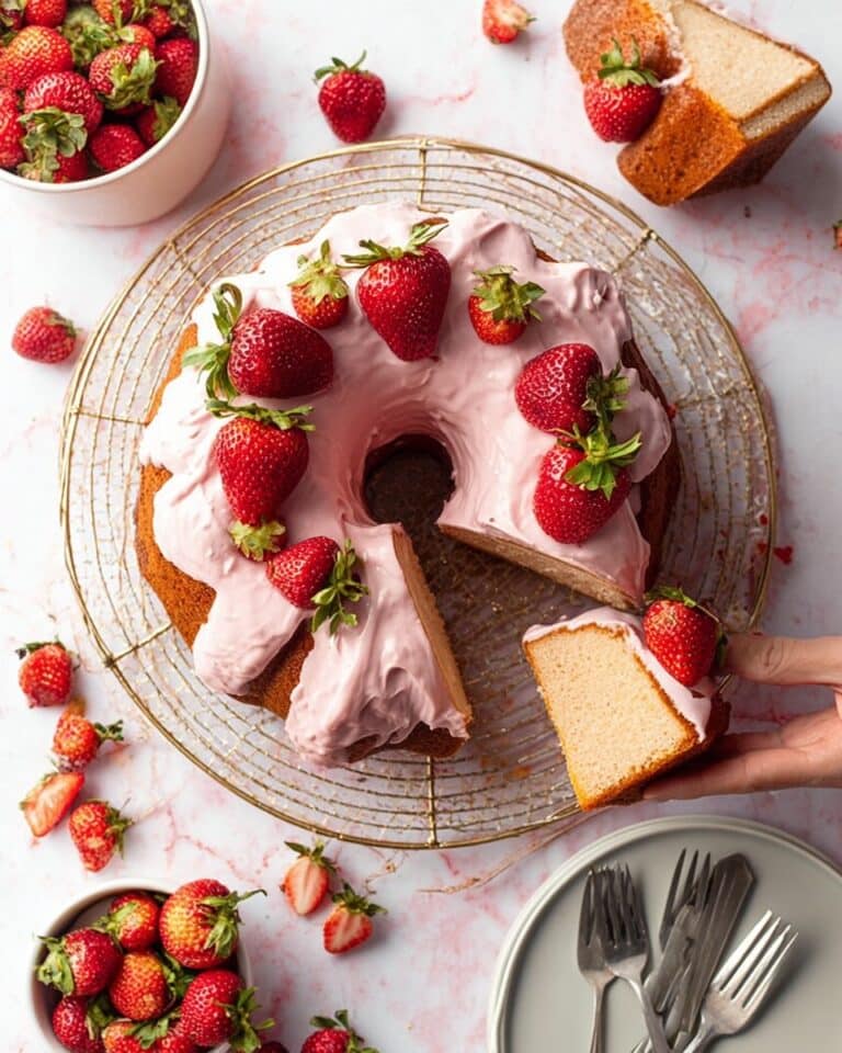 Ultimate Fresh Strawberry Bundt Cake Recipe
